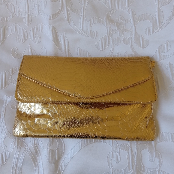 Metallic gold color clutch bag - Picture 1 of 4